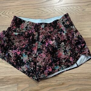 Lululemon Track That 5 in short